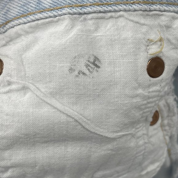 Mens Levi's 501 Button Fly High Rise Shorts - Picture 12 of 14